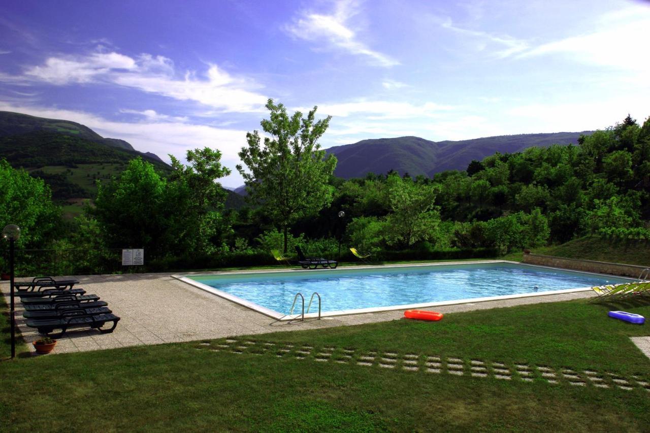 Camping Villaggio Il Collaccio Preci Buitenkant foto