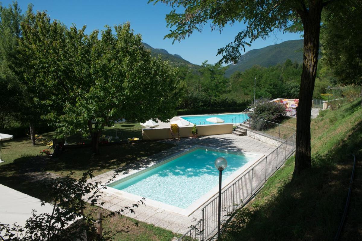 Camping Villaggio Il Collaccio Preci Buitenkant foto