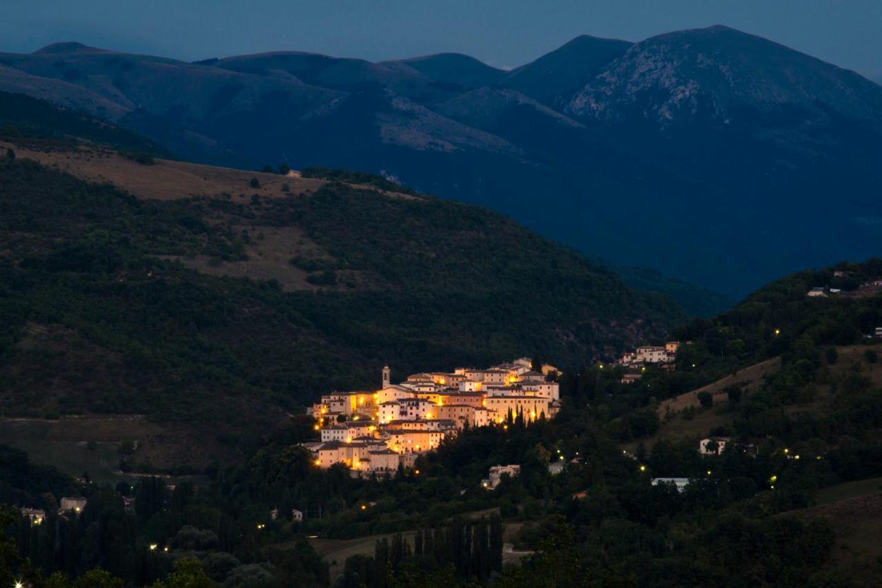 Camping Villaggio Il Collaccio Preci Buitenkant foto
